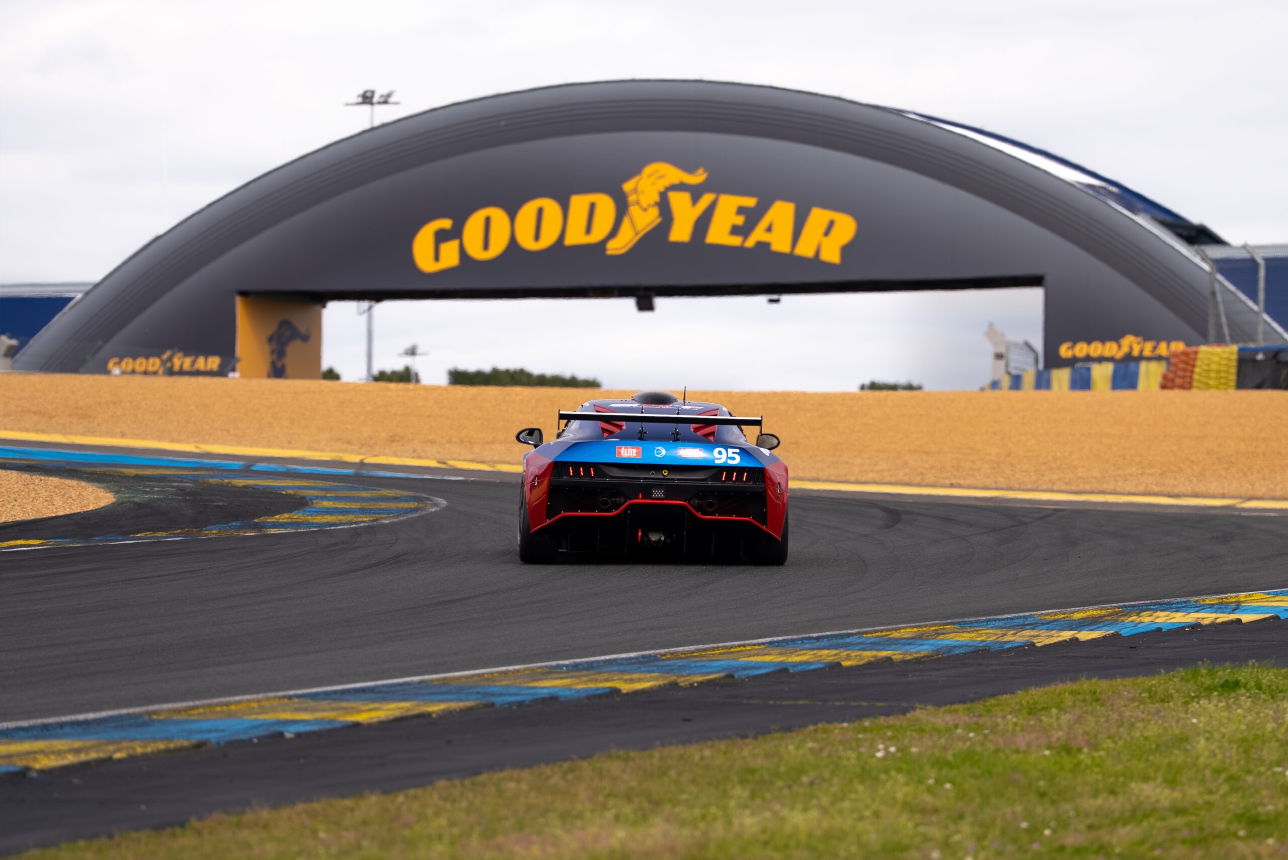 Voitures 9 Le Mans VF-19