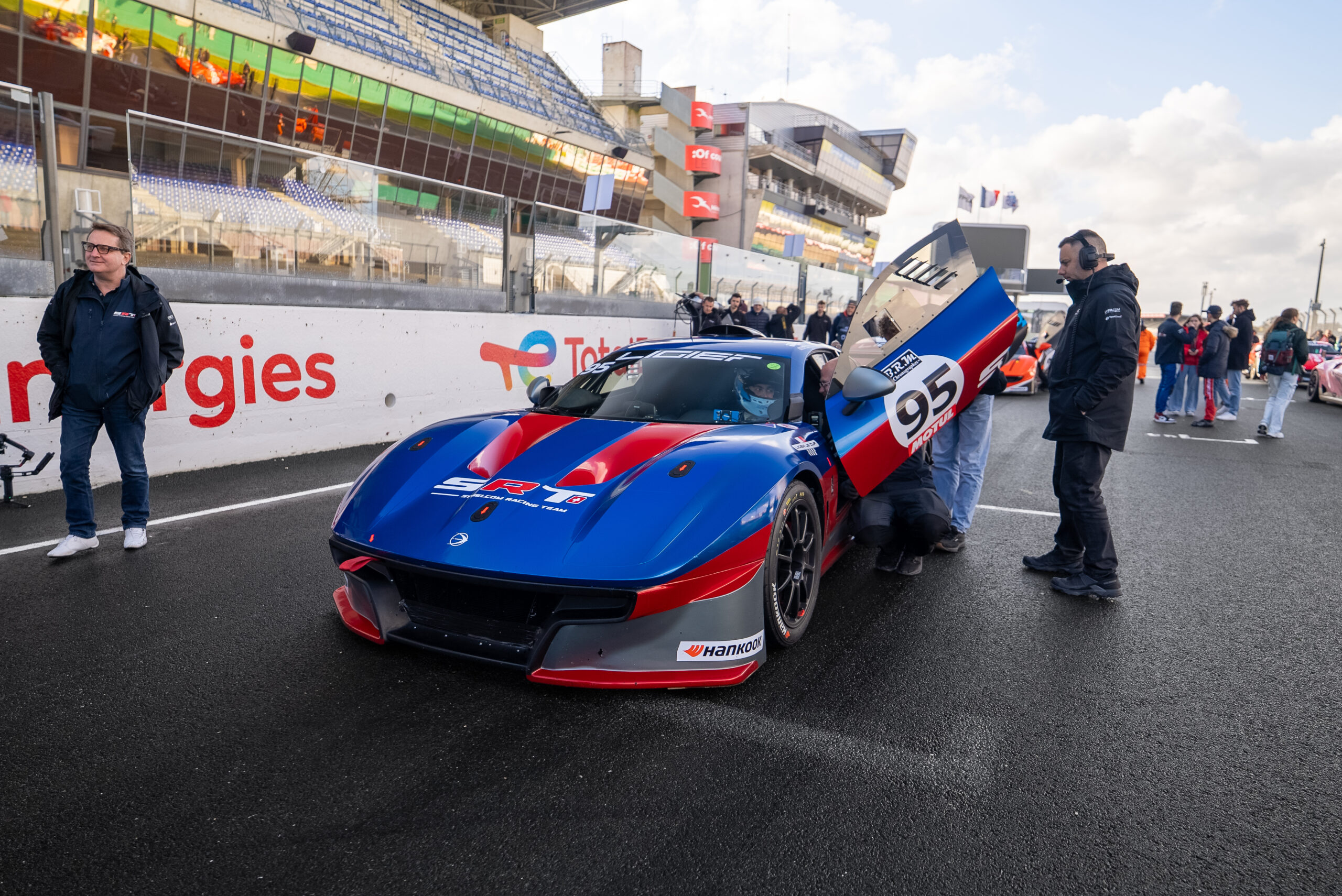 Voitures 11 Le Mans VF-44